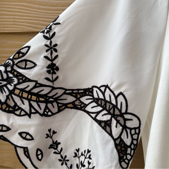 Kobi Halperin Julia Contrast Eyelet Blouse Size XS - Picture 2 of 7